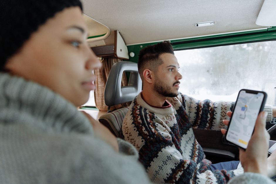 Utilize aplicativos e GPS específicos para motorhomes para evitar rotas com restrições.