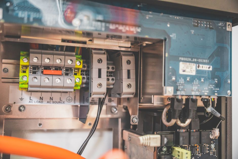 Um sistema elétrico robusto garante autonomia para todos os equipamentos do seu motorhome.